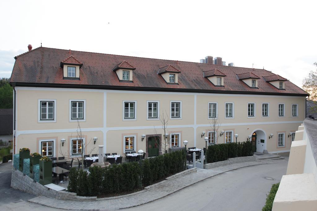 Landgasthof Winter Ardagger Stift Экстерьер фото